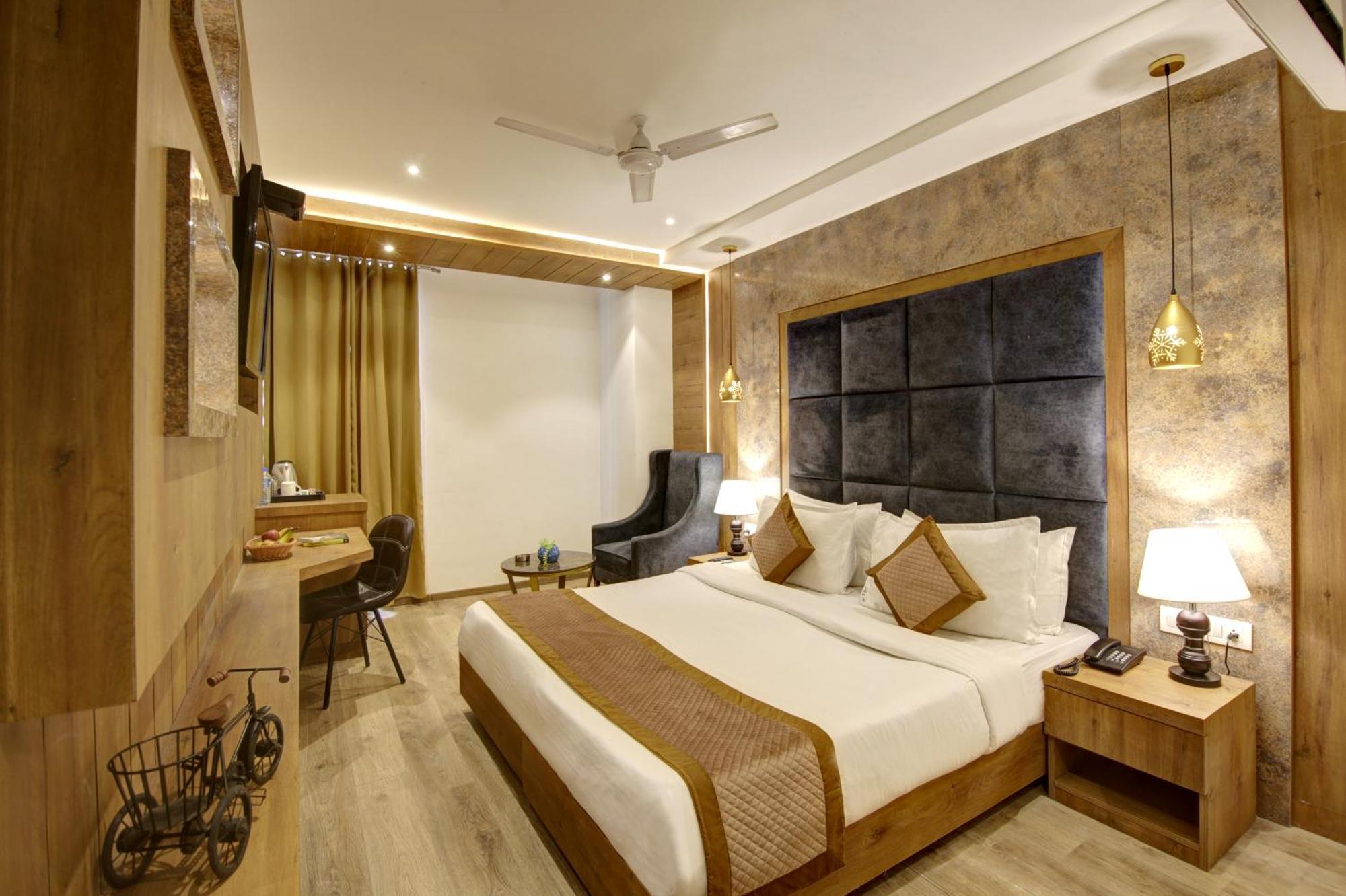Hotel Town Grand Patel Nagar New Delhi Extérieur photo
