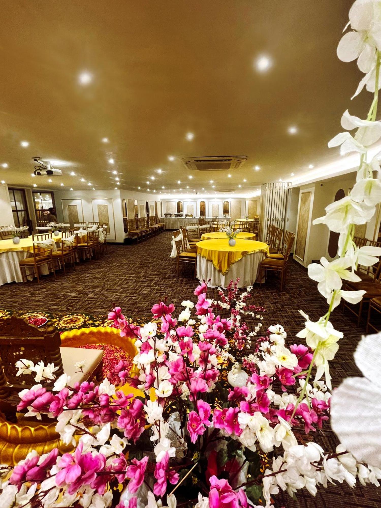 Hotel Town Grand Patel Nagar New Delhi Extérieur photo