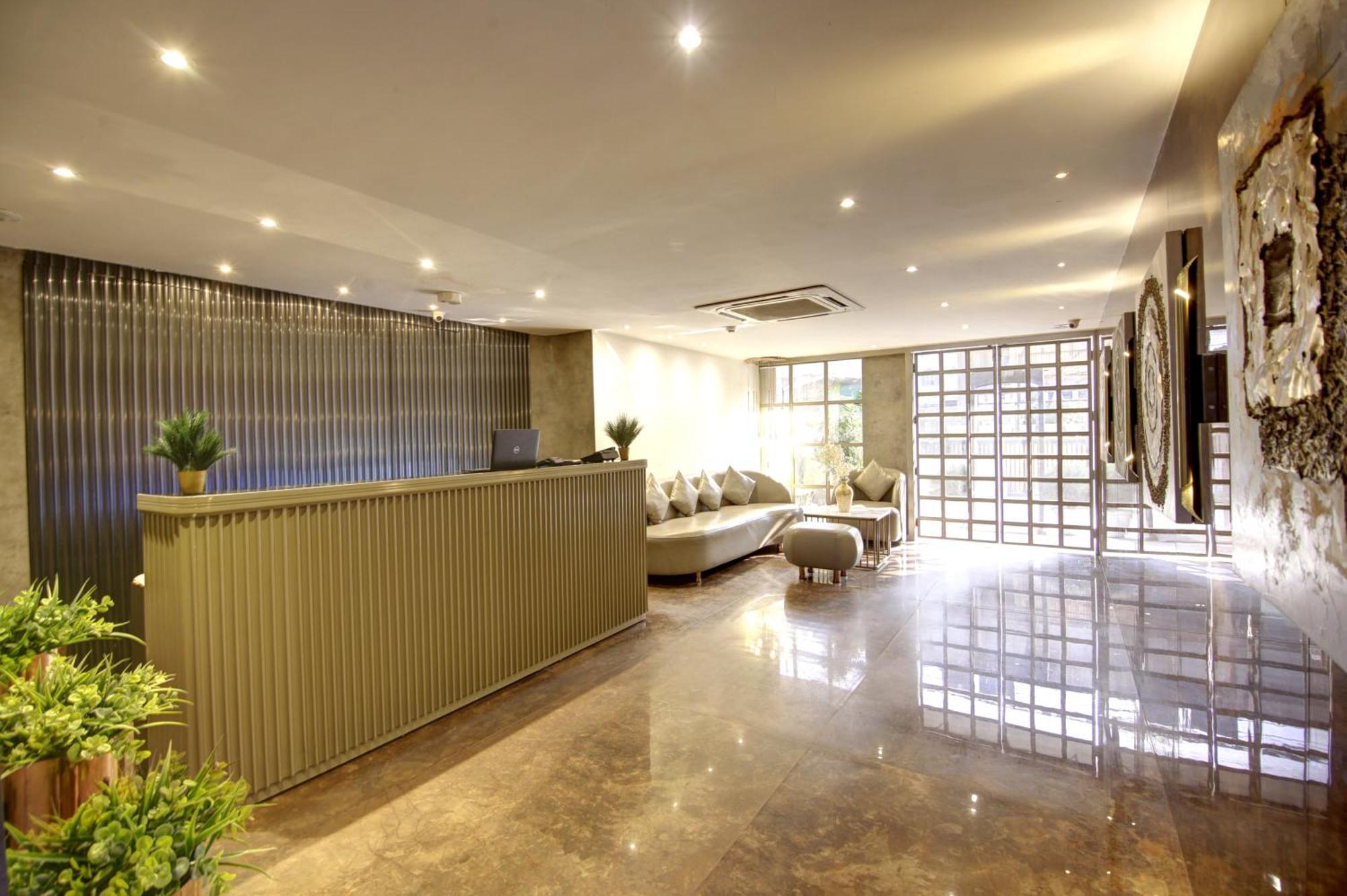 Hotel Town Grand Patel Nagar New Delhi Extérieur photo