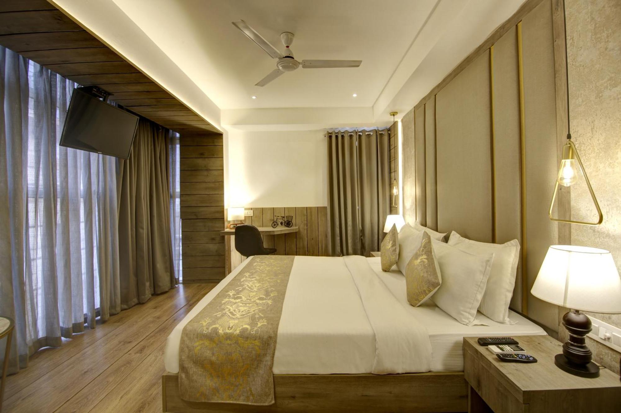 Hotel Town Grand Patel Nagar New Delhi Extérieur photo